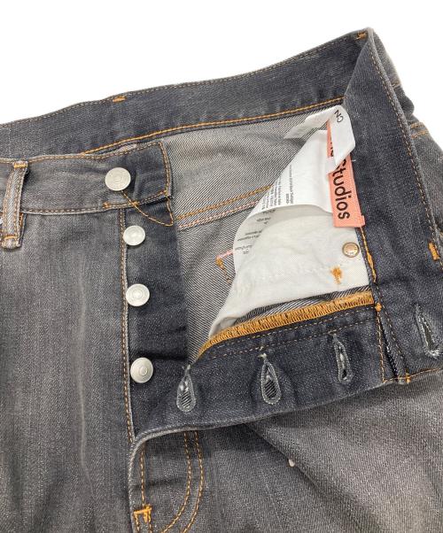 Acne studios（アクネ ストゥディオス）Acne studios (アクネ ストゥディオス) BLACK TRAFALGAR ルーズフィットジーンズ　アクネ ストゥディオス　B00393 グレー サイズ:30/30の古着・服飾アイテム