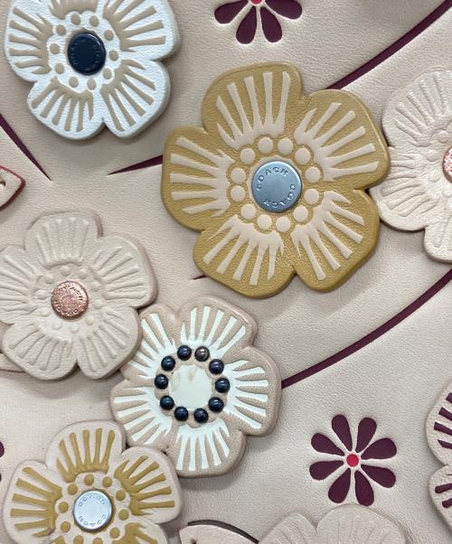 COACH（コーチ）COACH (コーチ) ティーローズアップリケ サドルバッグ23　コーチ　38195 ベージュの古着・服飾アイテム