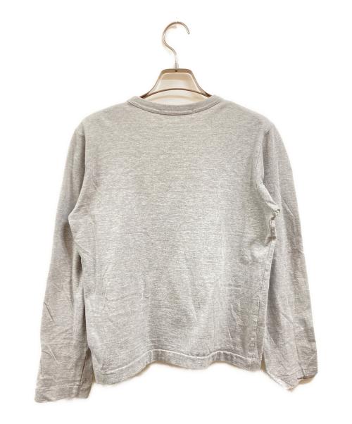 PLAY COMME des GARCONS（プレイコムデギャルソン）PLAY COMME des GARCONS (プレイコムデギャルソン) ハートワッペンロングスリーブカットソー グレー サイズ:Ⅼの古着・服飾アイテム