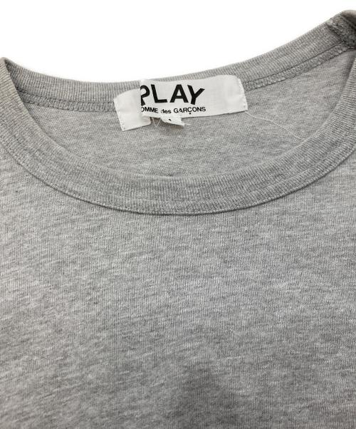 PLAY COMME des GARCONS（プレイコムデギャルソン）PLAY COMME des GARCONS (プレイコムデギャルソン) ハートワッペンロングスリーブカットソー グレー サイズ:Ⅼの古着・服飾アイテム