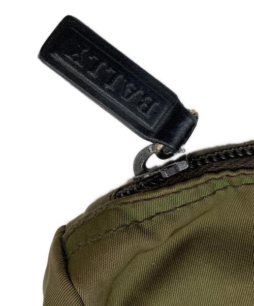 PRADA（プラダ）PRADA (プラダ) 化粧ポーチ カーキの古着・服飾アイテム