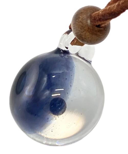 plus alpha（プラスアルファ）plus alpha (プラスアルファ) 宇宙ガラスペンダントネックレス ブルー×ブラウンの古着・服飾アイテム