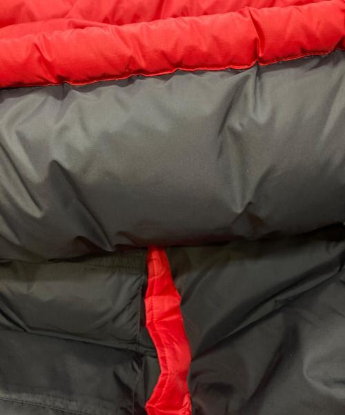 THE NORTH FACE（ザ ノース フェイス）THE NORTH FACE (ザ ノース フェイス) 1996 レトロ ヌプシ ジャケット　ザ ノース フェイス　NF0A3C8D レッド×ブラック サイズ:Ｍの古着・服飾アイテム