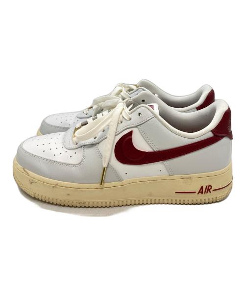 NIKE（ナイキ）NIKE (ナイキ) WMNS AIR FORCE 1 '07 SE PHOTON DUST/TEAM RED-SUMMIT WHITE-MUSLIN　ナイキ ホワイト サイズ:27.5cmの古着・服飾アイテム