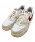 NIKE（ナイキ）の古着「WMNS AIR FORCE 1 '07 SE PHOTON DUST/TEAM RED-SUMMIT WHITE-MUSLIN　ナイキ」｜ホワイト