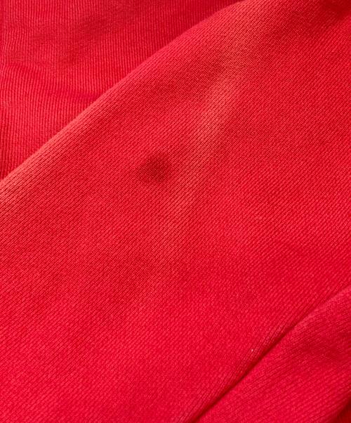 JOHN LAWRENCE SULLIVAN（ジョン ローレンス サリバン）JOHN LAWRENCE SULLIVAN (ジョン ローレンス サリバン) deutsch ZIP PULLOVER　5B006-0517-23　ジョン ローレンス サリバン レッド サイズ:Ｍの古着・服飾アイテム