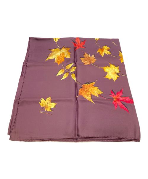 HERMES（エルメス）HERMES (エルメス) シルクスカーフ　A WALK IN THE PARK　 パープルの古着・服飾アイテム