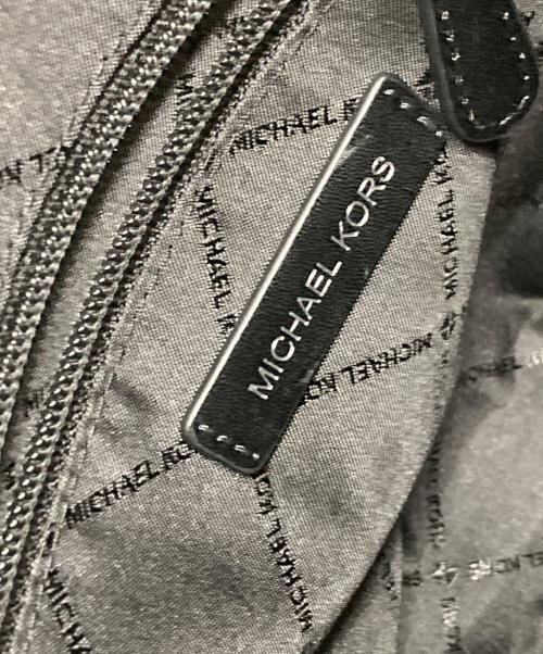 MICHAEL KORS（マイケル・コース）MICHAEL KORS (マイケル・コース) VINCENT ロゴ ジャカード トート ウィズ カードケース グレー×ブラックの古着・服飾アイテム