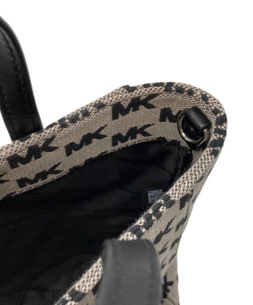 MICHAEL KORS（マイケル・コース）MICHAEL KORS (マイケル・コース) VINCENT ロゴ ジャカード トート ウィズ カードケース グレー×ブラックの古着・服飾アイテム