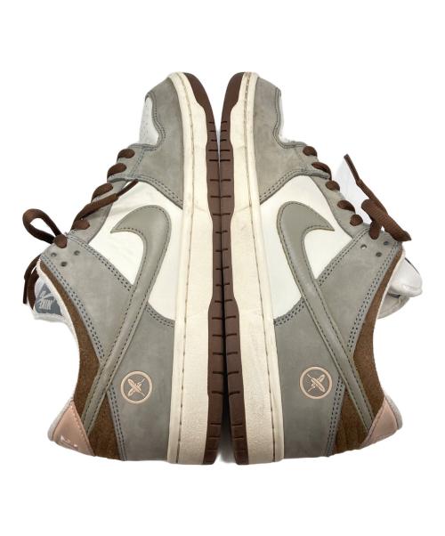 NIKE（ナイキ）NIKE (ナイキ) ローカットスニーカー グレー×ブラウン サイズ:27.5cmの古着・服飾アイテム