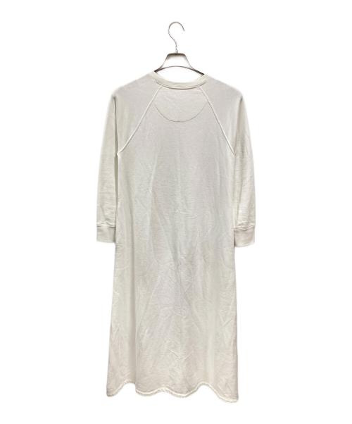 takes（テイクス）takes (テイクス) Sweat Dress ホワイトの古着・服飾アイテム