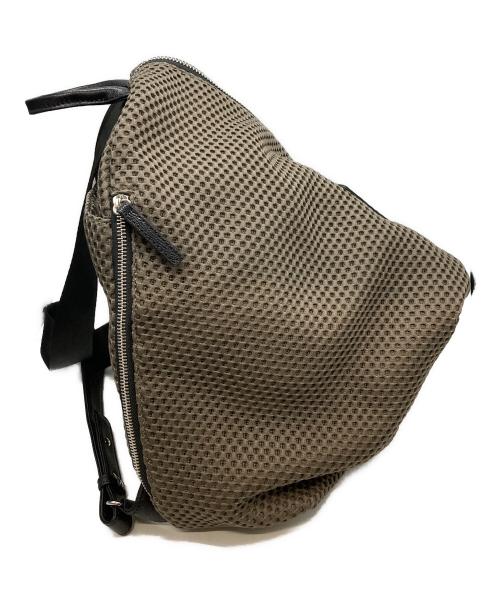 le camouflage（ル カムフラージュ）LE CAMOUFLAGE (ル カムフラージュ) メッシュバックパック ベージュの古着・服飾アイテム