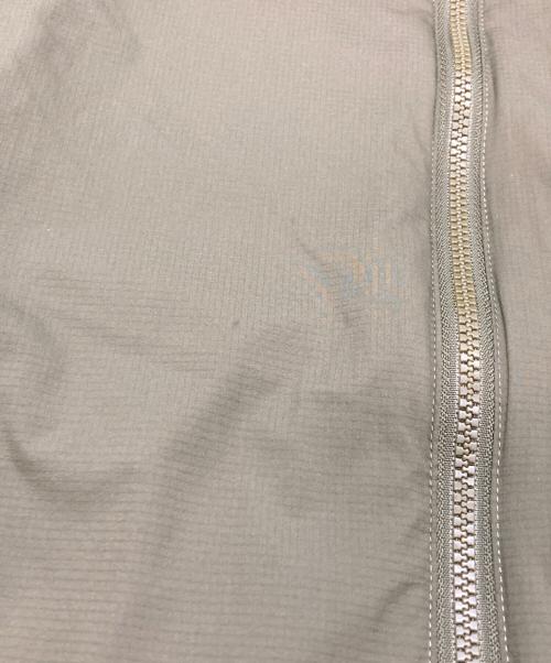 ARC'TERYX（アークテリクス）ARC'TERYX (アークテリクス) Atom SL Hoody カーキ サイズ:Ｍの古着・服飾アイテム