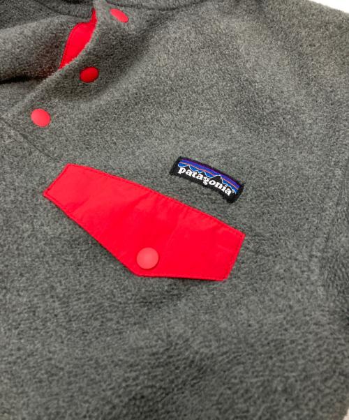 Patagonia（パタゴニア）Patagonia (パタゴニア) ライトウェイト・シンチラ・スナップT・プルオーバー グレー サイズ:Sの古着・服飾アイテム