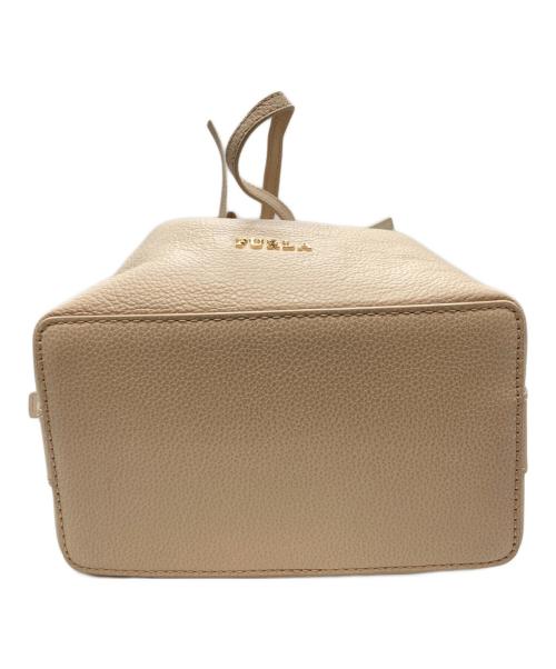 FURLA（フルラ）FURLA (フルラ) コンスタンザショルダーバッグ ベージュの古着・服飾アイテム