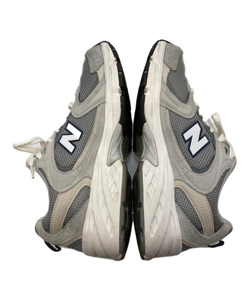 NEW BALANCE（ニューバランス）NEW BALANCE (ニューバランス) ローカットスニーカー グレー×ベージュ サイズ:26.5cmの古着・服飾アイテム