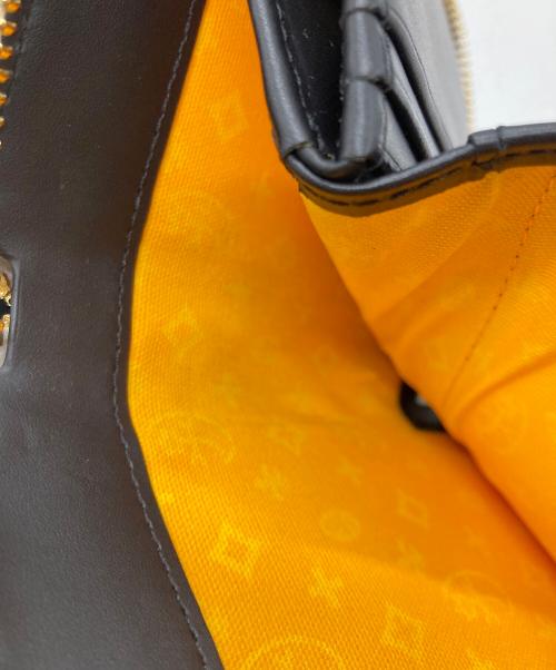 CASTELBAJAC（カステルバジャック）CASTELBAJAC (カステルバジャック) ミドルウォレット ホワイトの古着・服飾アイテム