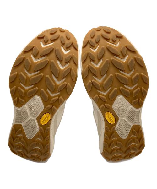 HOKA（ホカ）HOKA (ホカ) ローカットスニーカー アイボリー サイズ:23.5cmの古着・服飾アイテム