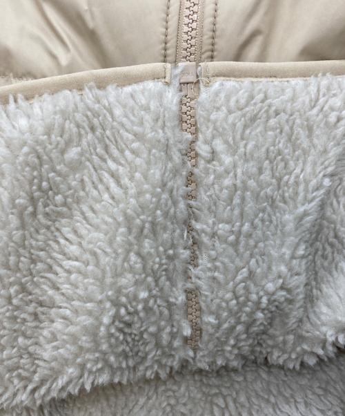 Patagonia（パタゴニア）Patagonia (パタゴニア) リバーシブル・レディ・フレディ・フーディ ベージュ サイズ:XXLの古着・服飾アイテム