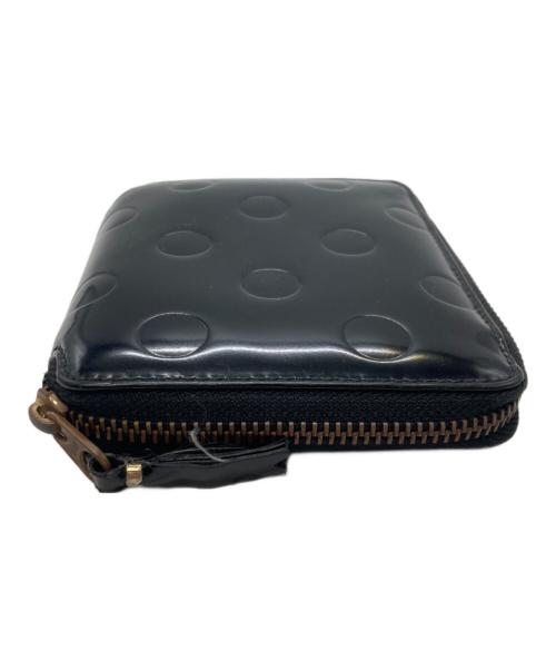 COMME des GARCONS（コムデギャルソン）COMME des GARCONS (コムデギャルソン) POLKA DOTS EMBOSSED WALLET ブラックの古着・服飾アイテム