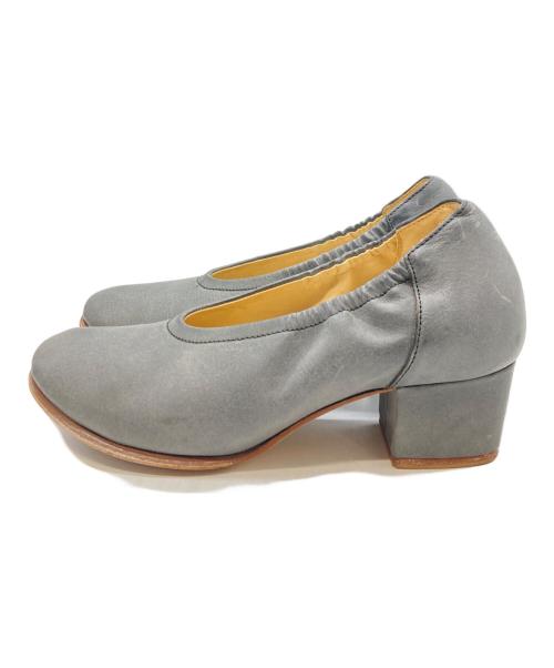 ARTS&SCIENCE（アーツアンドサイエンス）ARTS&SCIENCE (アーツアンドサイエンス) レザーヒールギャザーパンプス グレー サイズ:23cmの古着・服飾アイテム