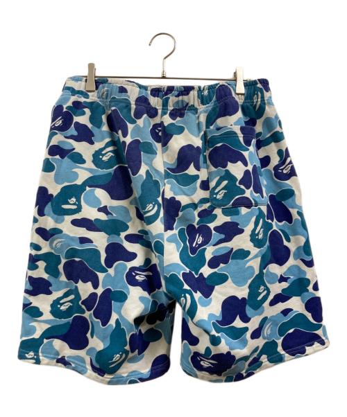 A BATHING APE（アベイシングエイプ）A BATHING APE (アベイシングエイプ) Camo Shark Sweat Shorts ホワイト×ブルー サイズ:XLの古着・服飾アイテム