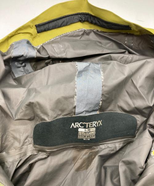 ARC'TERYX（アークテリクス）ARC'TERYX (アークテリクス) PACLITE SHELL JACKET イエロー サイズ:Sの古着・服飾アイテム