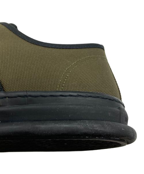 HOMME PLISSE ISSEY MIYAKE（オム プリッセ イッセイ ミヤケ）HOMME PLISSE ISSEY MIYAKE (オム プリッセ イッセイ ミヤケ) ME03スリッポン グリーン サイズ:SIZE42の古着・服飾アイテム