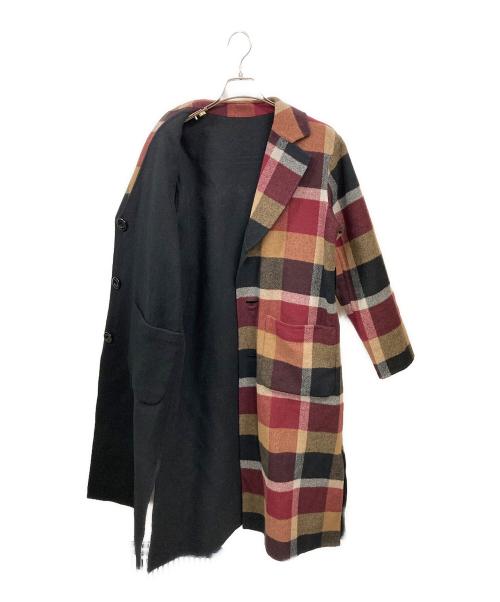 BLUE LABEL CRESTBRIDGE（ブルーレーベルクレストブリッジ）BLUE LABEL CRESTBRIDGE (ブルーレーベルクレストブリッジ) リバーシブルロングコート レッド×ベージュ サイズ:38の古着・服飾アイテム