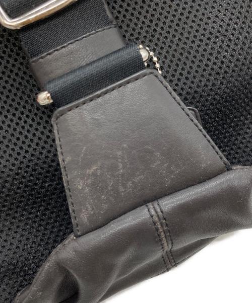 COACH（コーチ）COACH (コーチ) ボディバッグ ブラック×ブラウンの古着・服飾アイテム