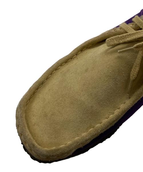 CLARKS（クラークス）CLARKS (クラークス) SUPREME (シュプリーム) WALABEE ベージュ×パープル サイズ:size10 1/2の古着・服飾アイテム