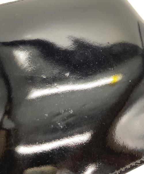 Vivienne Westwood（ヴィヴィアンウエストウッド）Vivienne Westwood (ヴィヴィアンウエストウッド) リップデザインクラッチバッグ レッド×ブラックの古着・服飾アイテム