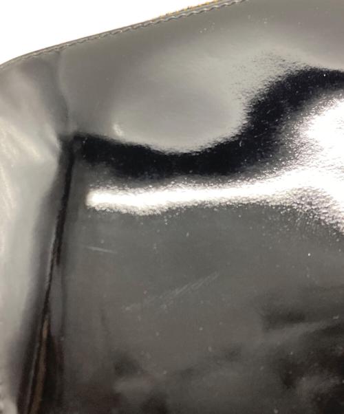 Vivienne Westwood（ヴィヴィアンウエストウッド）Vivienne Westwood (ヴィヴィアンウエストウッド) リップデザインクラッチバッグ レッド×ブラックの古着・服飾アイテム