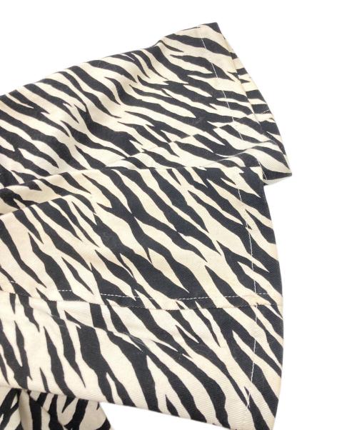 LIMI feu（リミフゥ）LIMI feu (リミフゥ) ゼブラ柄コート ホワイト×ブラック サイズ:Sの古着・服飾アイテム