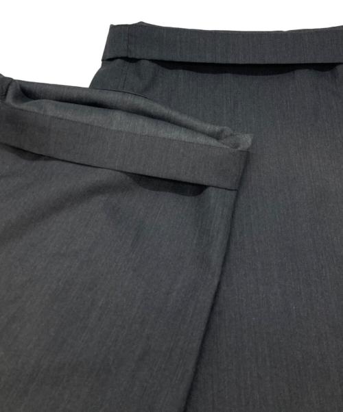 cornier（コルニエ）cornier (コルニエ) ウールスラックス グレー サイズ:Sの古着・服飾アイテム