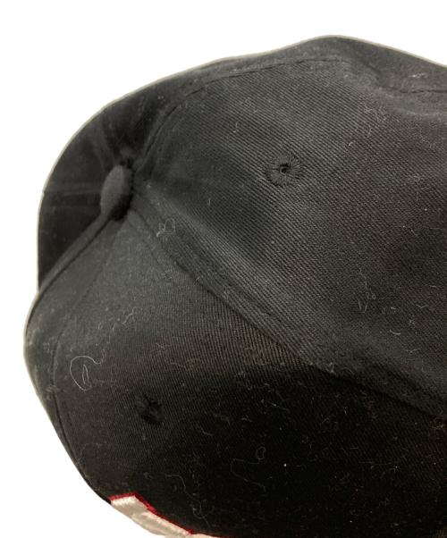 Hysteric Glamour（ヒステリックグラマー）Hysteric Glamour (ヒステリックグラマー) HG刺繍 ベースボールキャップ レッド×ブラックの古着・服飾アイテム