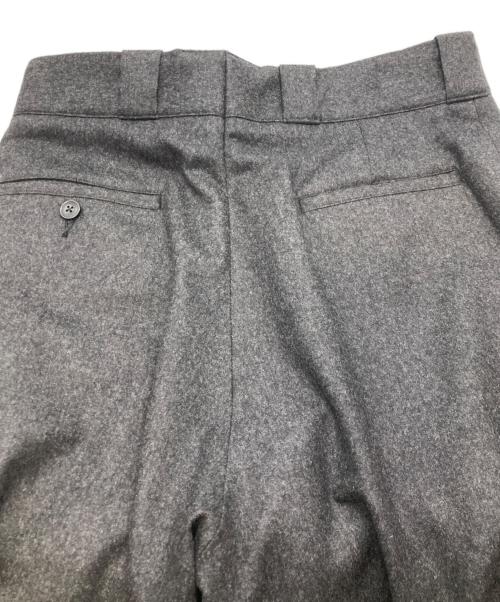 COMOLI（コモリ）COMOLI (コモリ) ウールフラノ パンツ チャコールグレー サイズ:1の古着・服飾アイテム