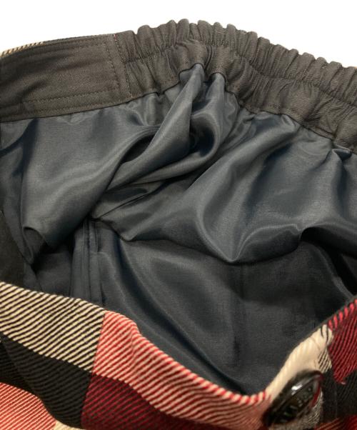 BLUE LABEL CRESTBRIDGE（ブルーレーベルクレストブリッジ）BLUE LABEL CRESTBRIDGE (ブルーレーベルクレストブリッジ) タイトスカート レッド サイズ:Sの古着・服飾アイテム