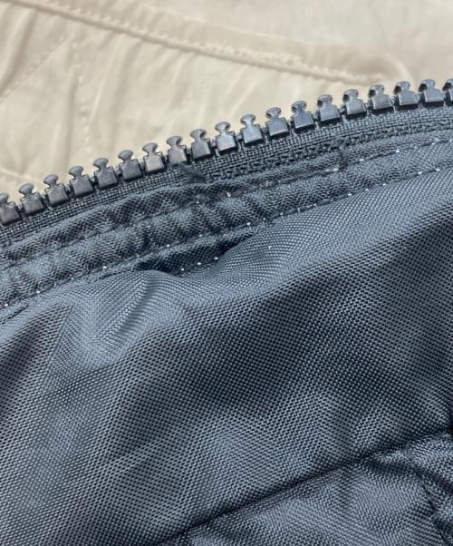 C.P COMPANY（シーピーカンパニー）C.P COMPANY (シーピーカンパニー) Nylon B Tote Bag ベージュの古着・服飾アイテム