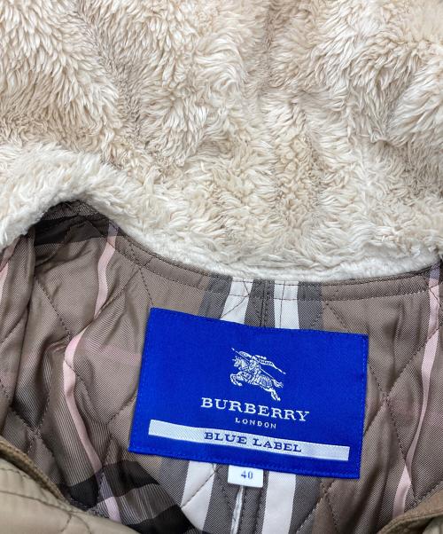 BURBERRY BLUE LABEL（バーバリー ブルー レーベル）BURBERRY BLUE LABEL (バーバリー ブルー レーベル) ファー付コート ベージュ サイズ:40の古着・服飾アイテム