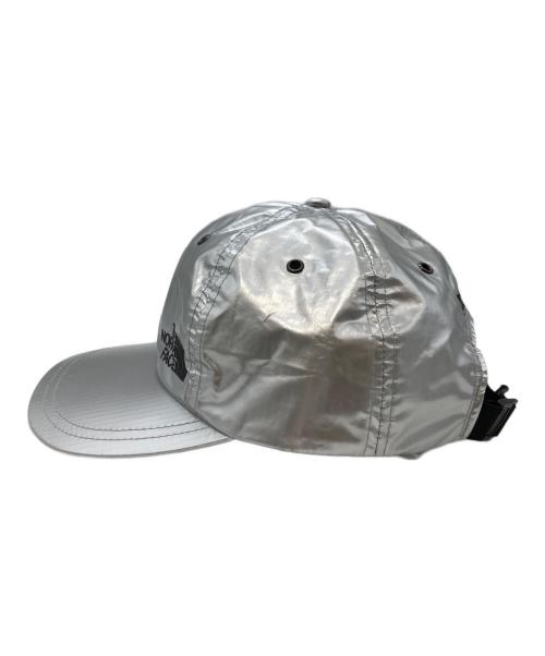THE NORTH FACE（ザ ノース フェイス）THE NORTH FACE (ザ ノース フェイス) SUPREME (シュプリーム) キャップ シルバーの古着・服飾アイテム