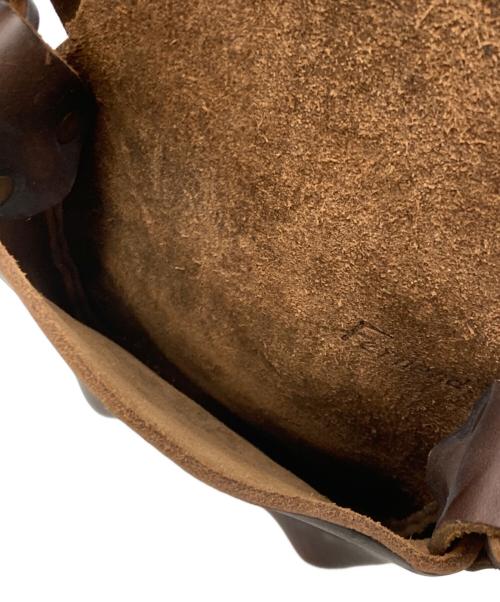 fernand（フェルナンド）fernand (フェルナンド) レザーショルダーポーチ ブラウンの古着・服飾アイテム