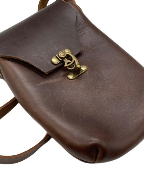 fernand（フェルナンド）fernand (フェルナンド) レザーショルダーポーチ ブラウンの古着・服飾アイテム