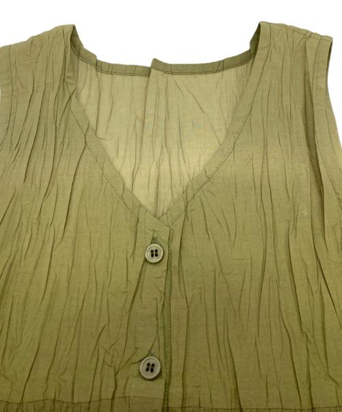 PLEATS PLEASE（プリーツプリーズ）PLEATS PLEASE (プリーツプリーズ) ノースリーブカットソー グリーン サイズ:3の古着・服飾アイテム