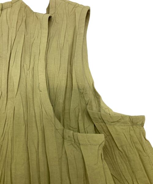 PLEATS PLEASE（プリーツプリーズ）PLEATS PLEASE (プリーツプリーズ) ノースリーブカットソー グリーン サイズ:3の古着・服飾アイテム