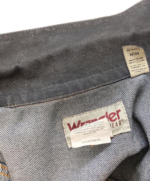 Wrangler（ラングラー）Wrangler (ラングラー) ペイント加工UGGED WEAR DENIM JACKET ブラック サイズ:Ｍの古着・服飾アイテム