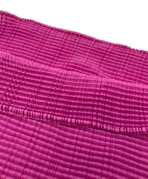 ISSEY MIYAKE PLEATS T（イッセイミヤケ プリーツ）ISSEY MIYAKE PLEATS T (イッセイミヤケ プリーツ) 半袖カットソー ピンク サイズ:Ｍの古着・服飾アイテム