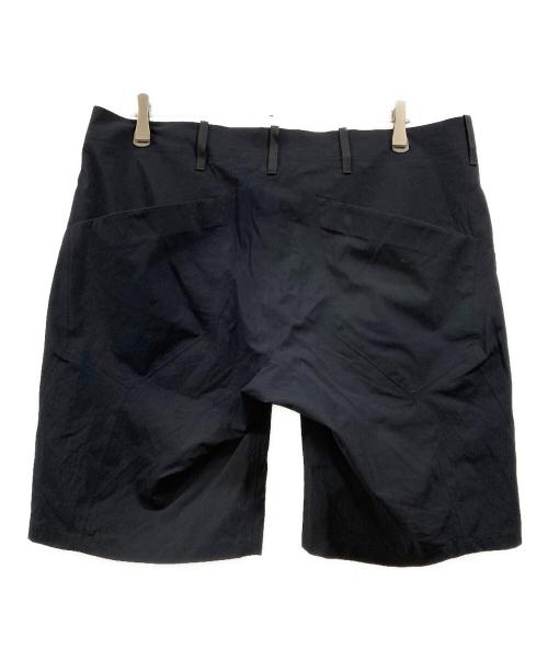 ARC'TERYX VEILANCE（アークテリクスヴェイランス）ARC'TERYX VEILANCE (アークテリクスヴェイランス) VORONOI LT SHORTS ブラック サイズ:36の古着・服飾アイテム