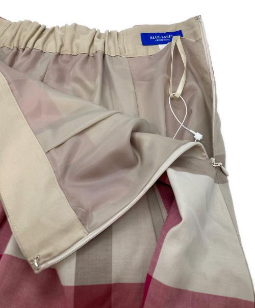 BLUE LABEL CRESTBRIDGE（ブルーレーベルクレストブリッジ）BLUE LABEL CRESTBRIDGE (ブルーレーベルクレストブリッジ) チェックフレアスカート ピンクベージュ サイズ:38 未使用品の古着・服飾アイテム
