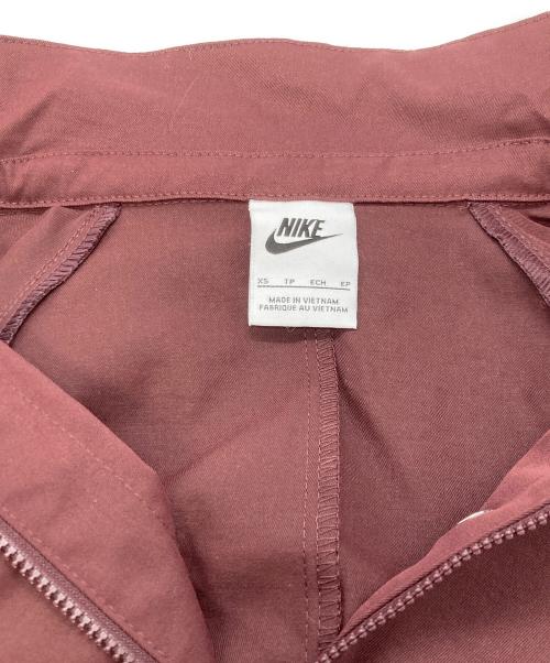 NIKE（ナイキ）NIKE (ナイキ) WMNS NSW SWOOSH WOVEN JACKET ブラウン サイズ:XSの古着・服飾アイテム